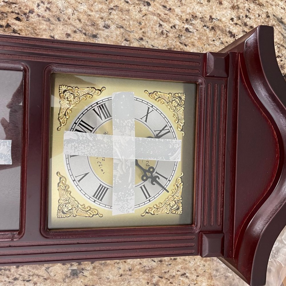 Bedford Collection Wall Clock - Picture 4 of 10